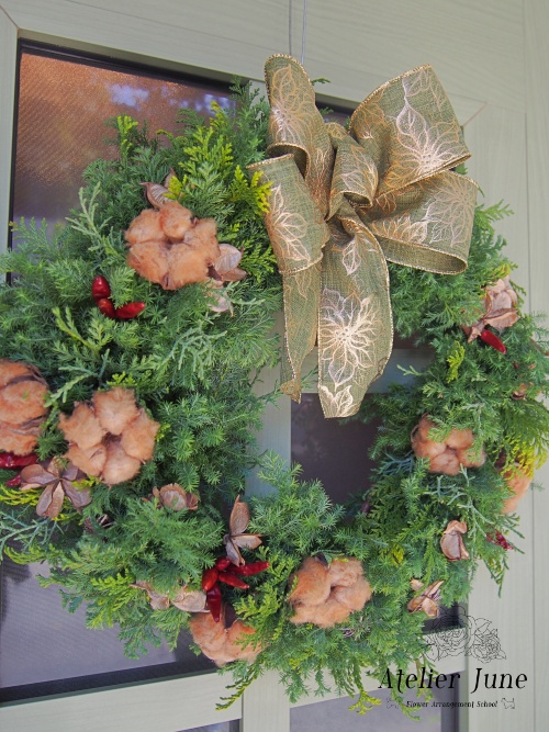 エヴァーグリーンクリスマスリース