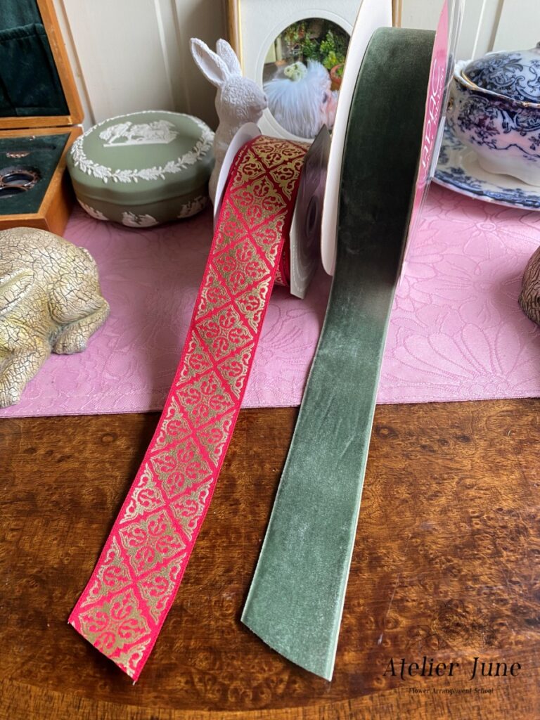 クリスマスリースのリボン