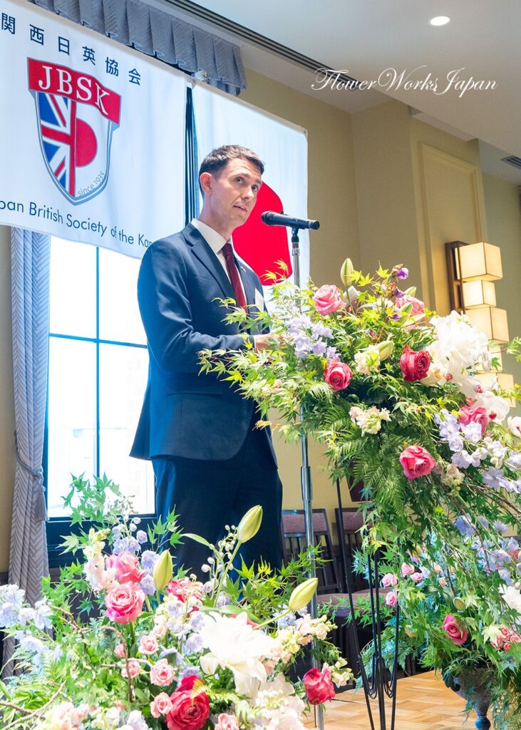 パーティー会場装花、チャールズ国王誕生日、フラワーワークスジャパン、