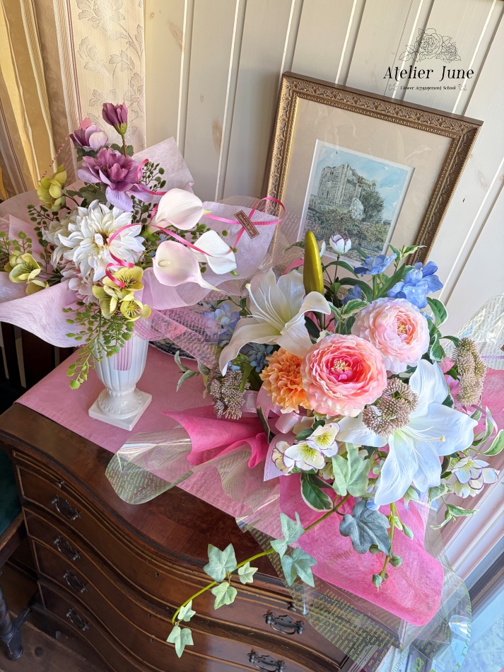 フラワーギフト、御供、お盆のお花、花束、お祝い、アーティフィシャルフラワーアレンジメント、造花アレンジ、お祝い花束、